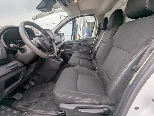 RENAULT Trafic Fg L1H1 3T 2.0 Blue dCi 130ch Grand Confort TVA RECUPERABLE - Miniature 10