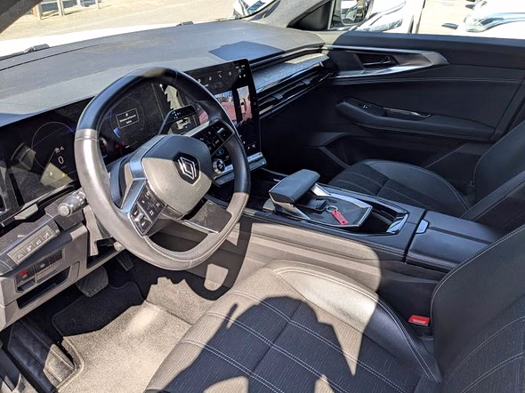 RENAULT Austral 1.3 TCe mild hybrid 160ch Techno auto - Miniature 10