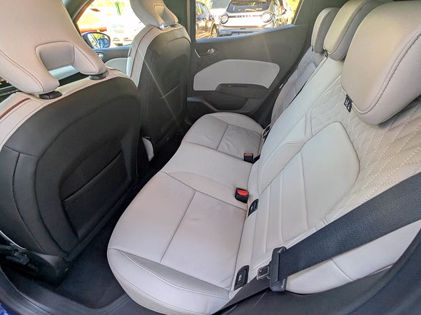 RENAULT Clio 1.6 E-Tech hybride 140ch Initiale Paris -21N - Miniature 5