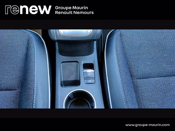 RENAULT Captur 1.6 E-Tech hybride 145ch Techno Fast Track - Miniature 29