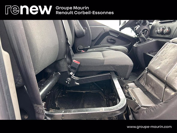 RENAULT Master Fg R3500 L3H2 2.3 dCi 130ch Grand Confort EuroVI - Miniature 13