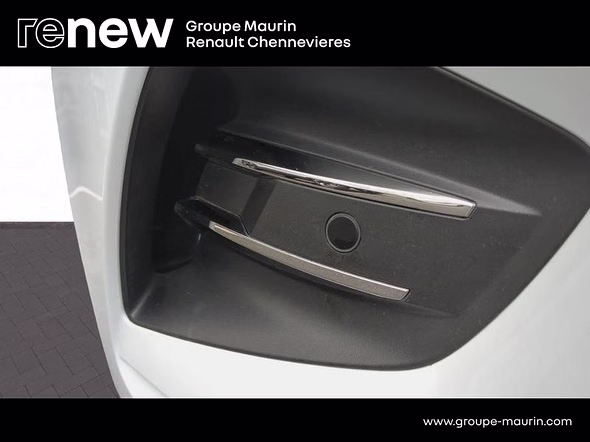 RENAULT Clio 1.0 TCe 100ch Evolution GPL - Miniature 31