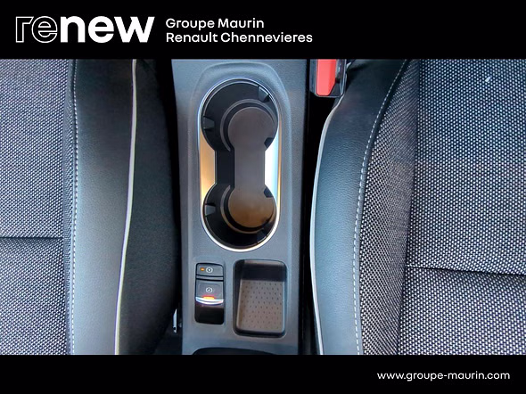 RENAULT Captur 1.6 E-Tech hybride 145ch Intens -21 - Miniature 24