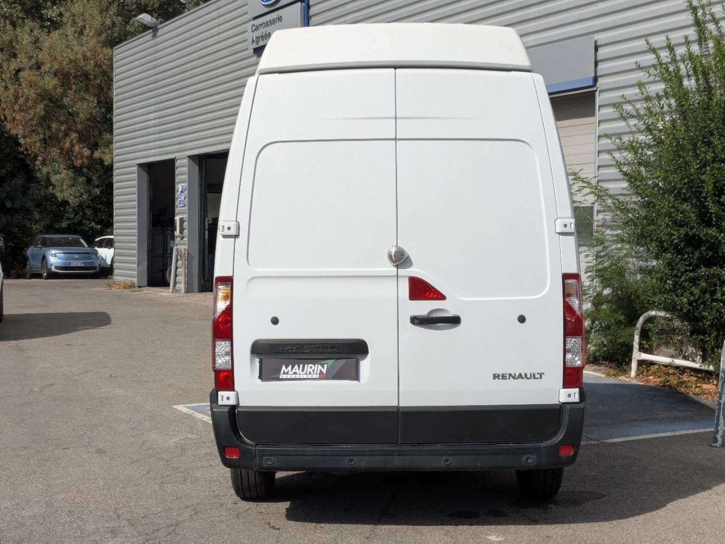 RENAULT Master Fg F3500 L2H3 2.3 dCi 135ch Grand Confort E6 16241.67€ ht - Photo 24