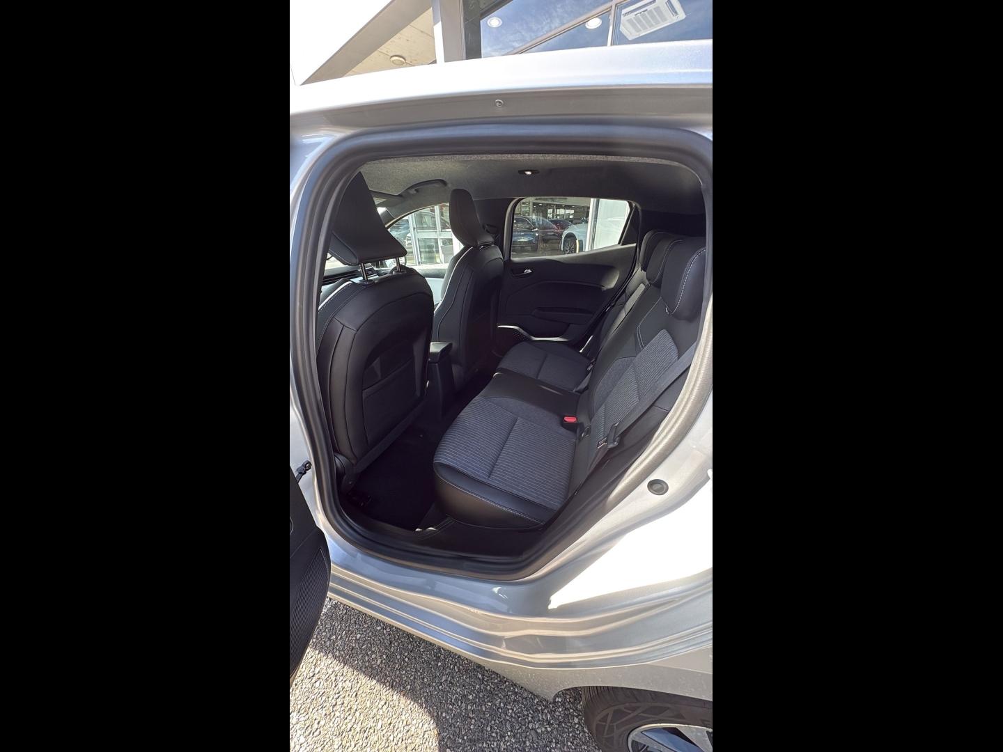 RENAULT Clio 1.0 TCe 90ch Techno - Photo 10