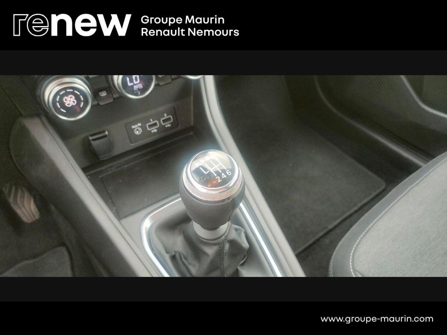 RENAULT Captur 1.0 Eco-G 100ch Evolution - Photo 28