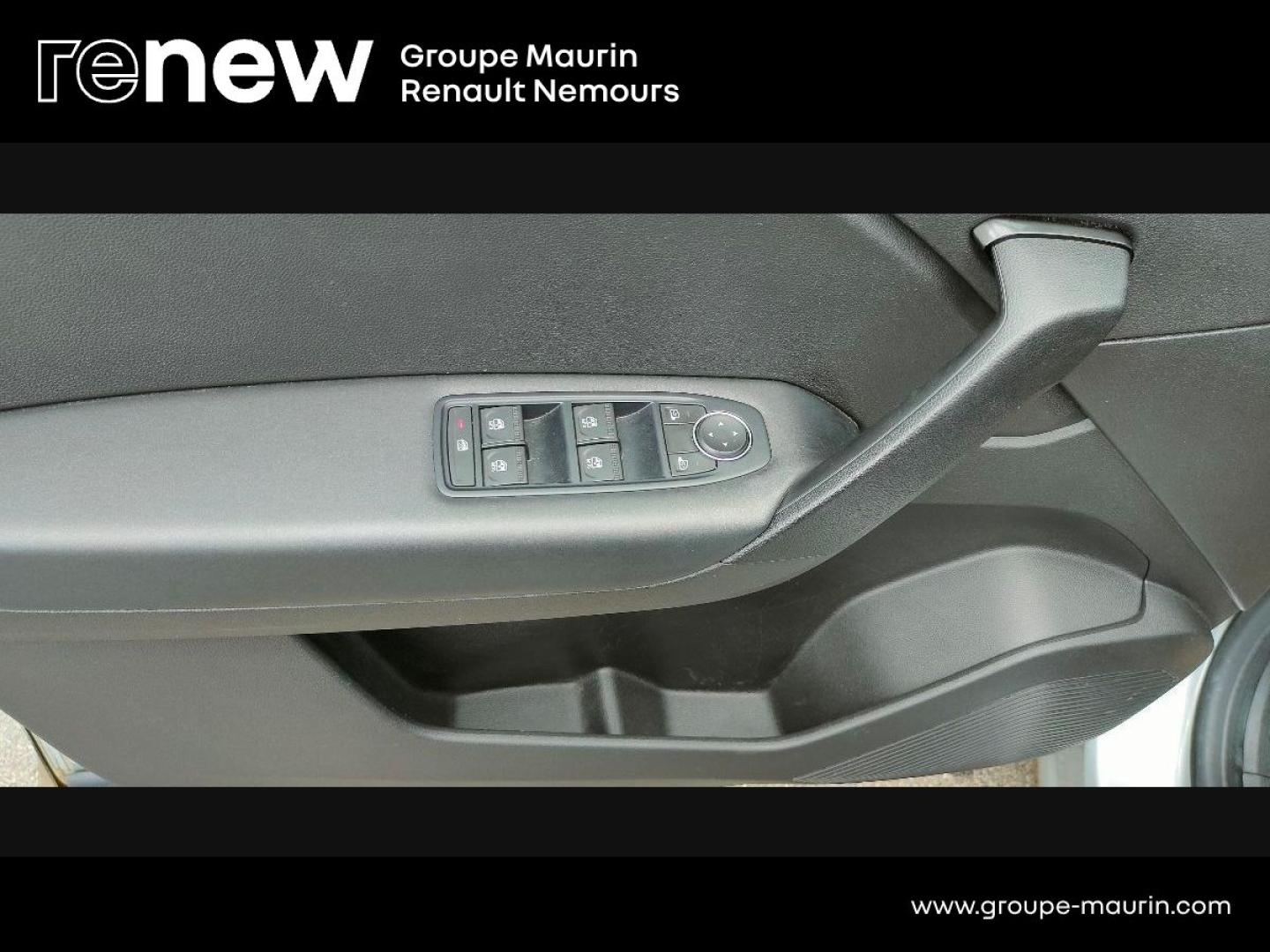 RENAULT Captur 1.6 E-Tech hybride 145ch Business - Photo 19