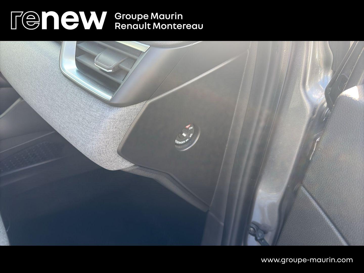 RENAULT Clio 1.0 TCe 100ch Evolution GPL - Photo 21