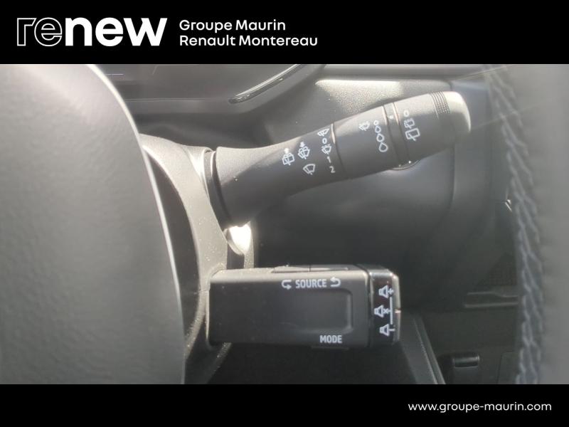 RENAULT Captur 1.6 E-Tech full hybrid 145ch Evolution - Photo 23