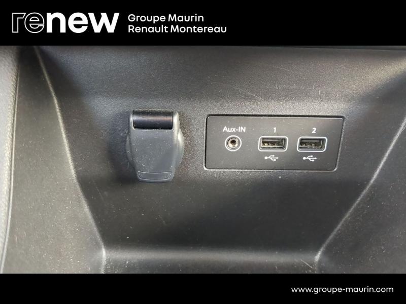 RENAULT Clio 1.0 TCe 100ch Evolution GPL - Photo 18