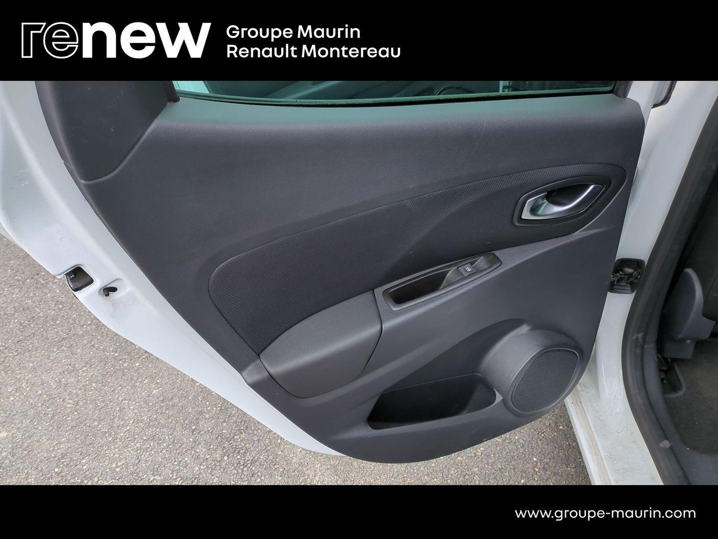 RENAULT Clio 1.2 TCe 120ch energy Intens EDC 5p - Photo 16