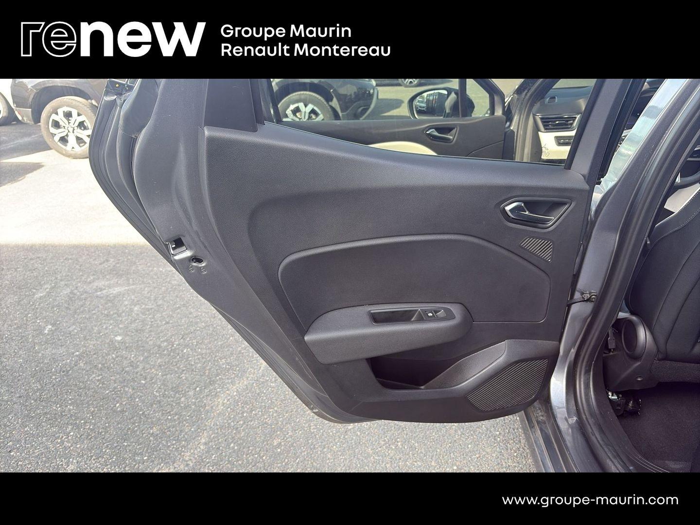 RENAULT Clio 1.6 E-Tech 145ch full hybrid Techno - Photo 18