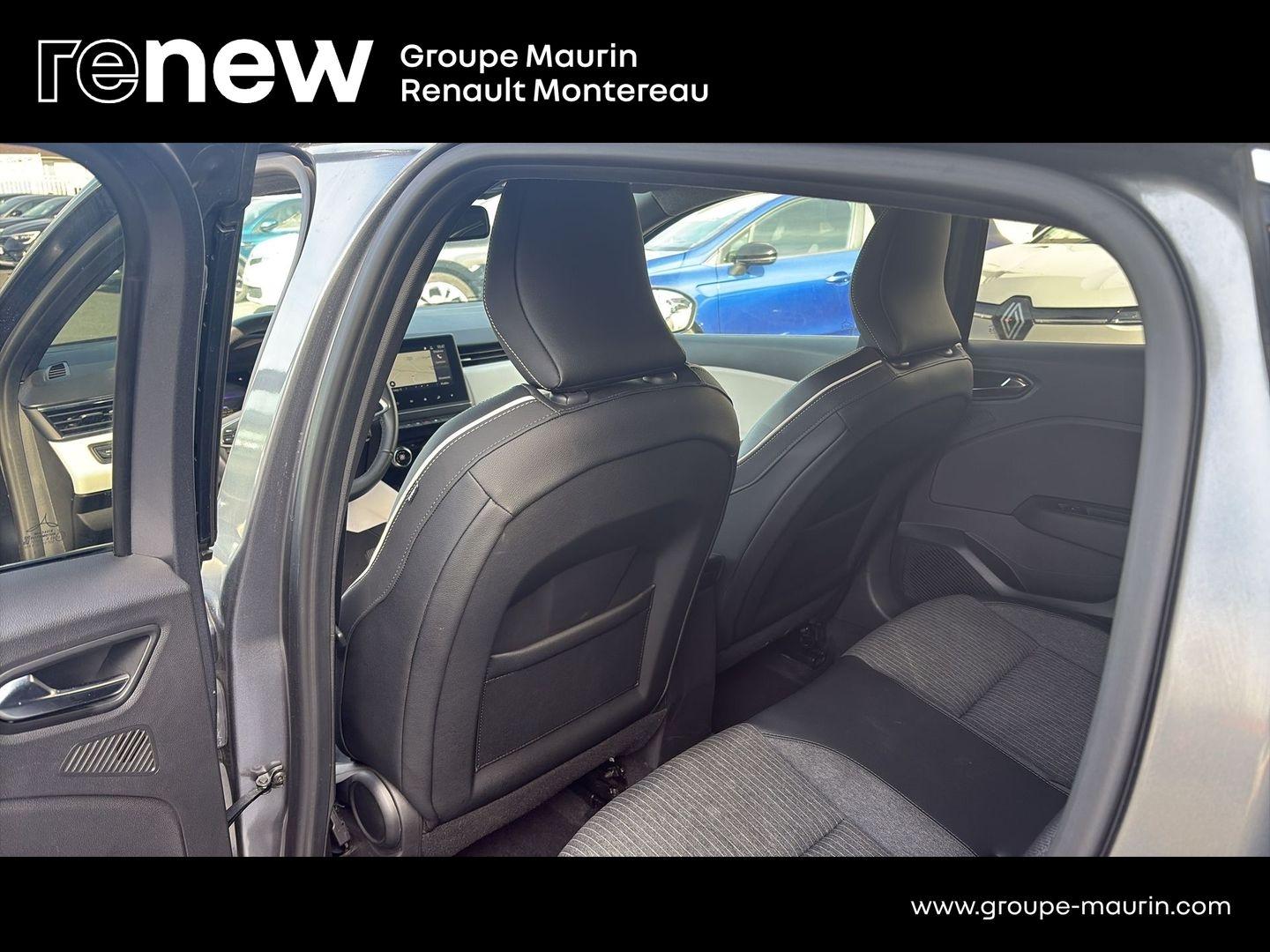 RENAULT Clio 1.6 E-Tech 145ch full hybrid Techno - Photo 20