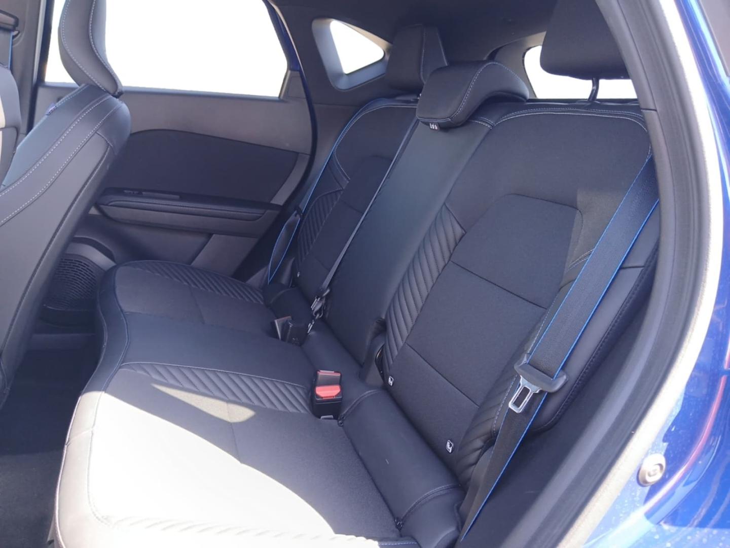 RENAULT Captur 1.8 E-Tech full hybrid 160ch esprit Alpine - 25 - Photo 11