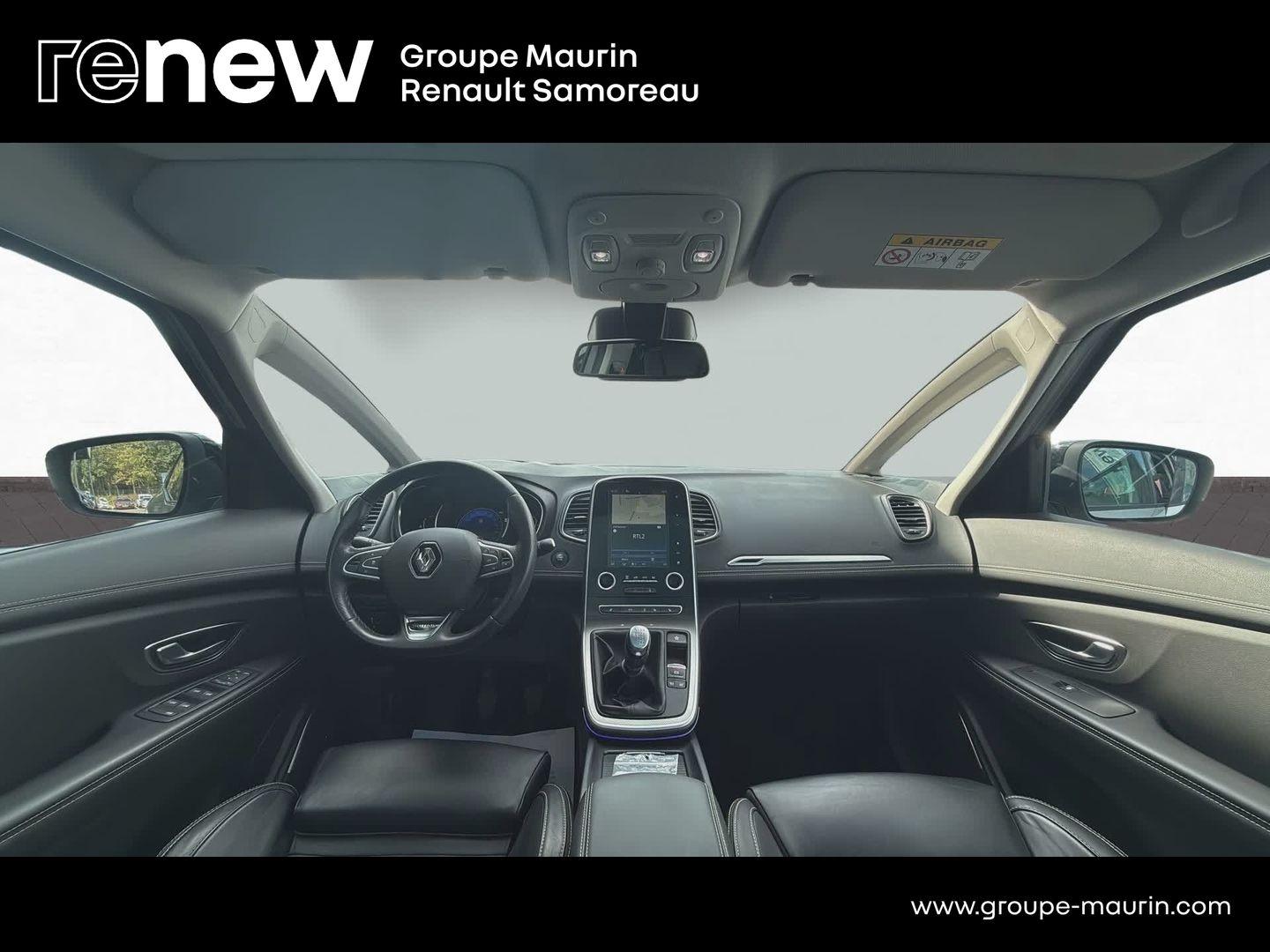 RENAULT Grand Scenic 1.6 dCi 130ch Energy Initiale Paris - Photo 8