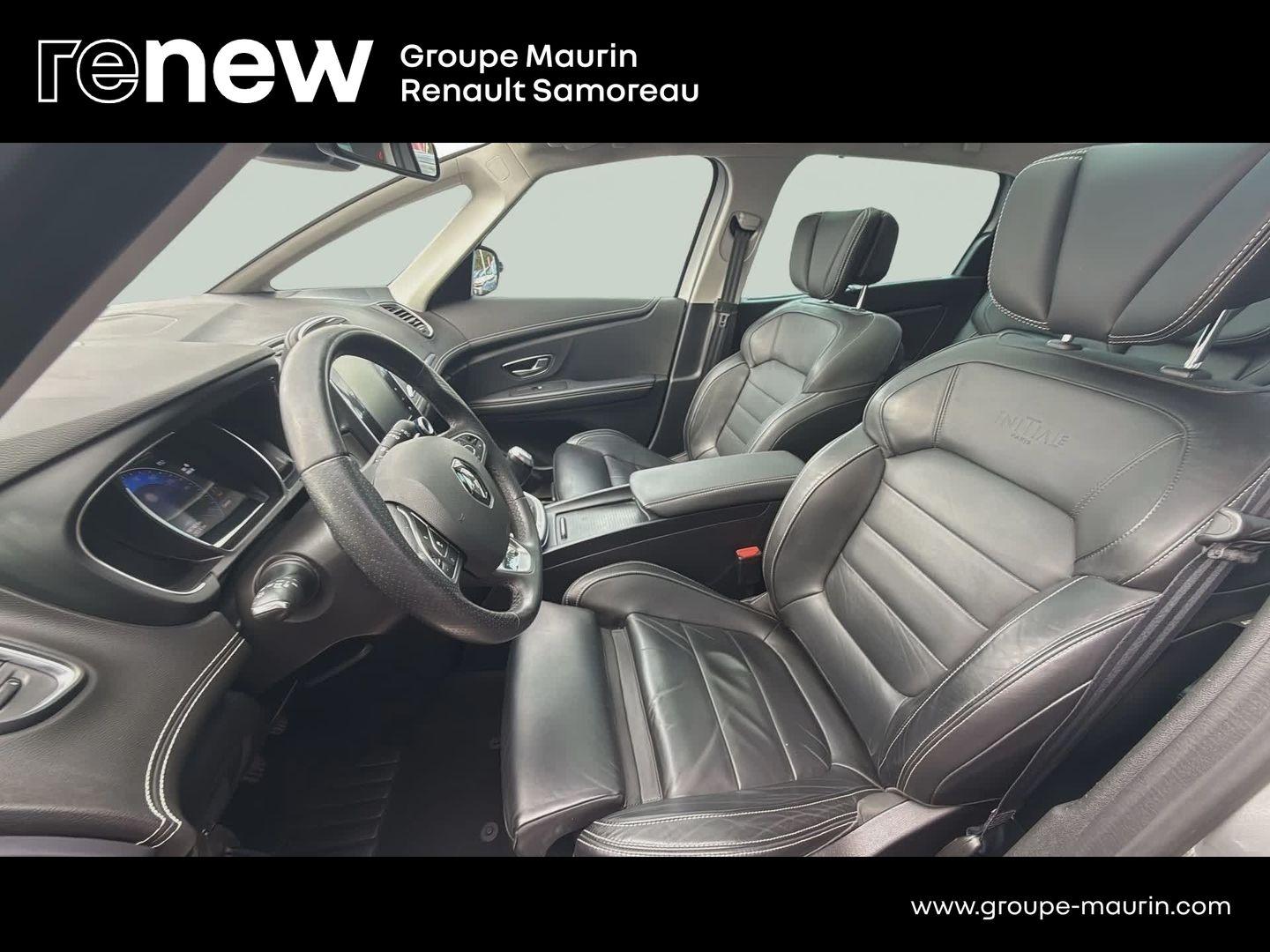RENAULT Grand Scenic 1.6 dCi 130ch Energy Initiale Paris - Photo 12