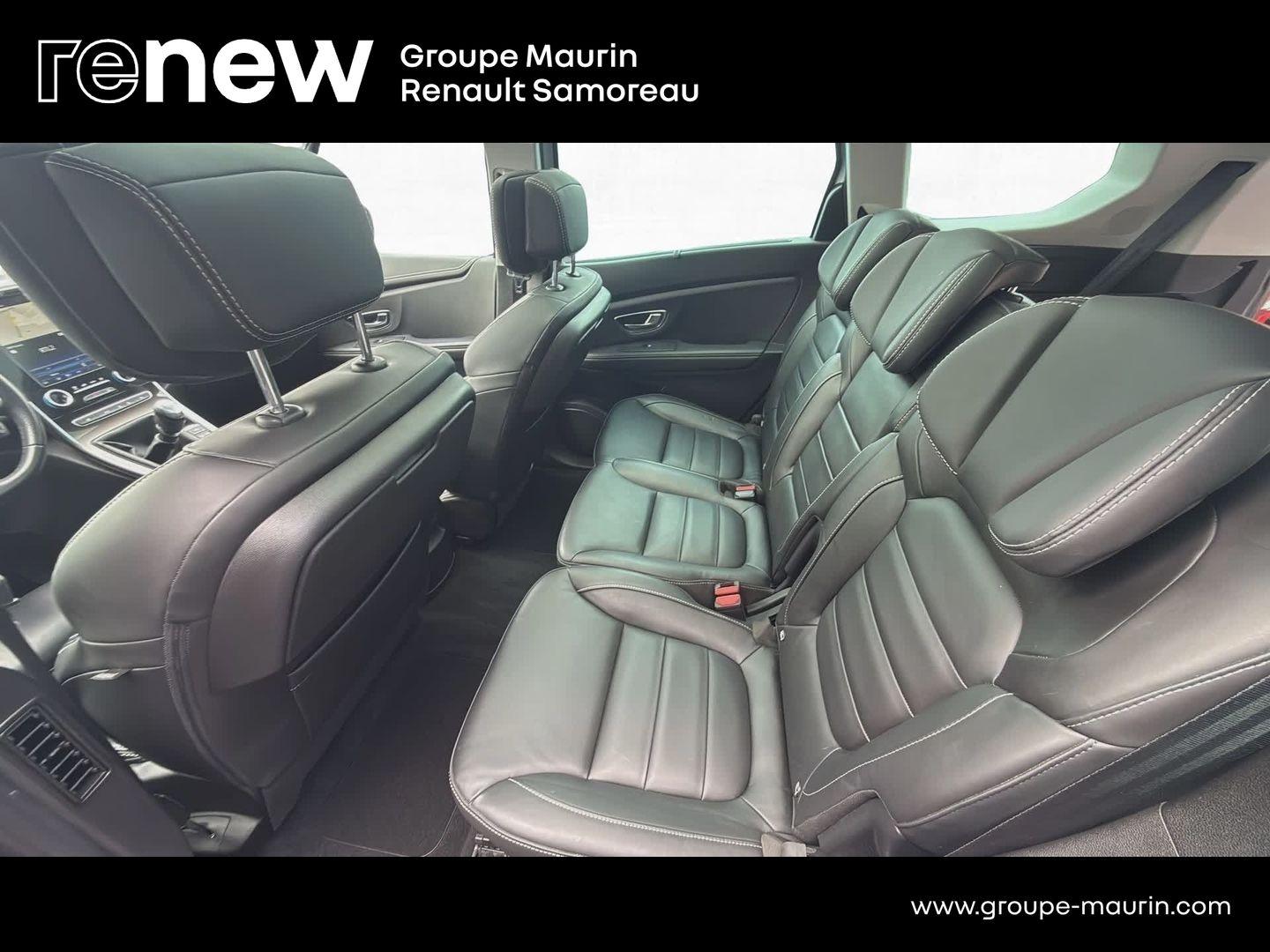 RENAULT Grand Scenic 1.6 dCi 130ch Energy Initiale Paris - Photo 13