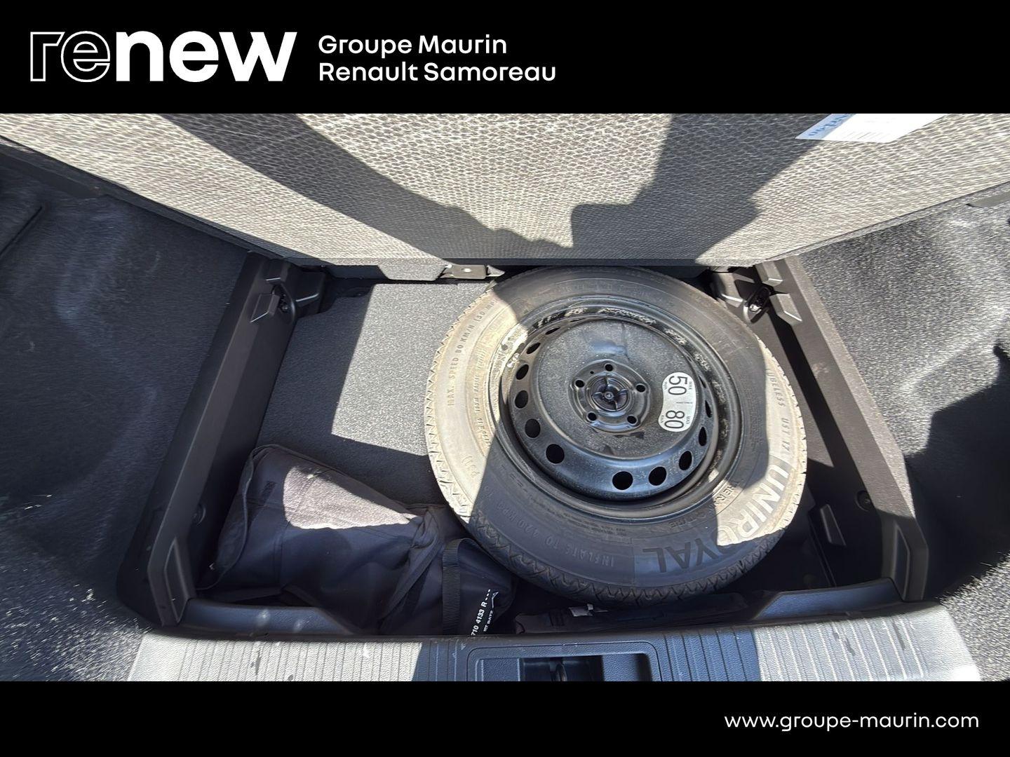 RENAULT Captur 1.6 E-Tech hybride 145ch Evolution - Photo 10