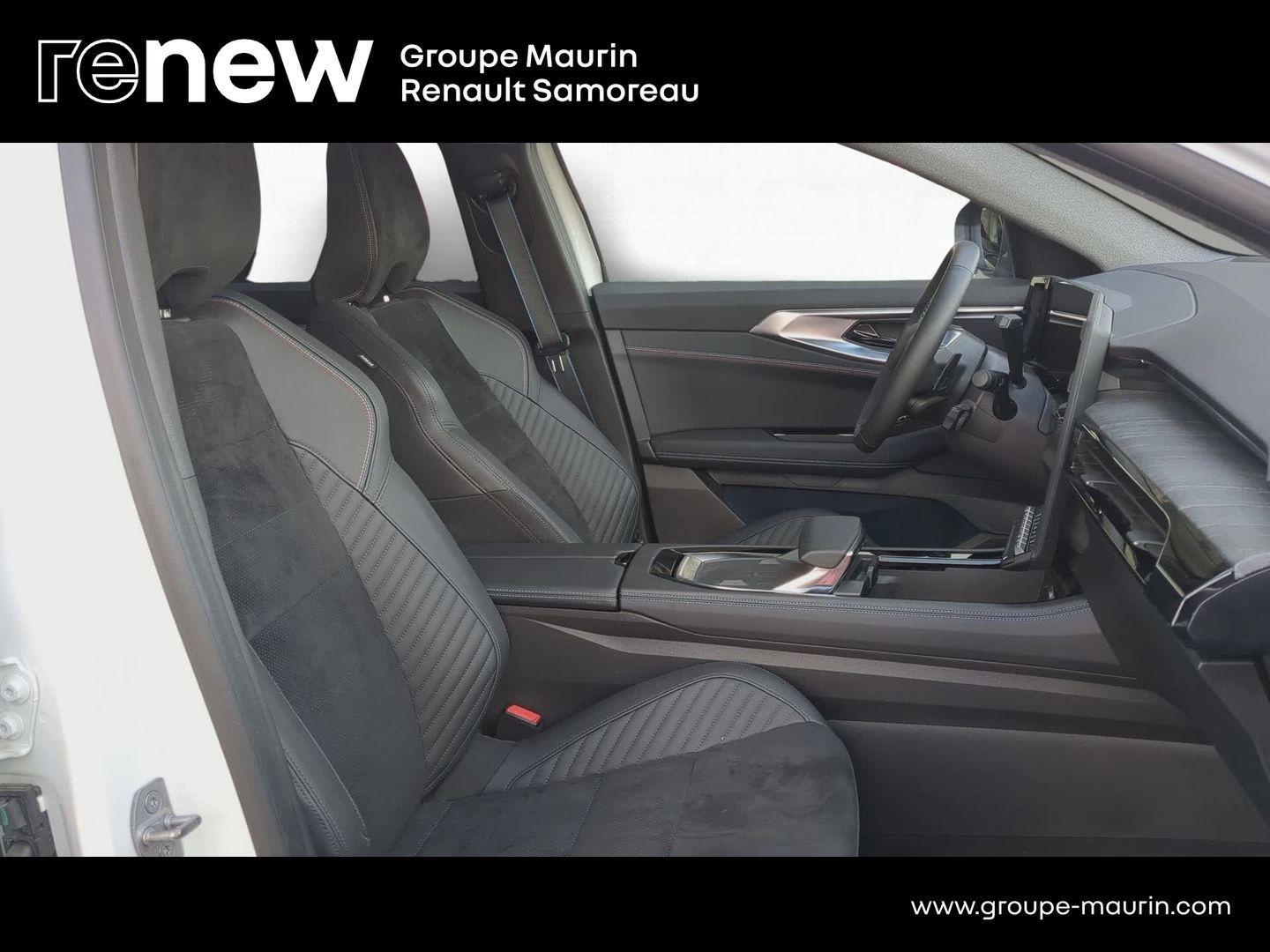 RENAULT Rafale 1.2 E-Tech full hybrid 200ch esprit Alpine - 26 - Photo 17
