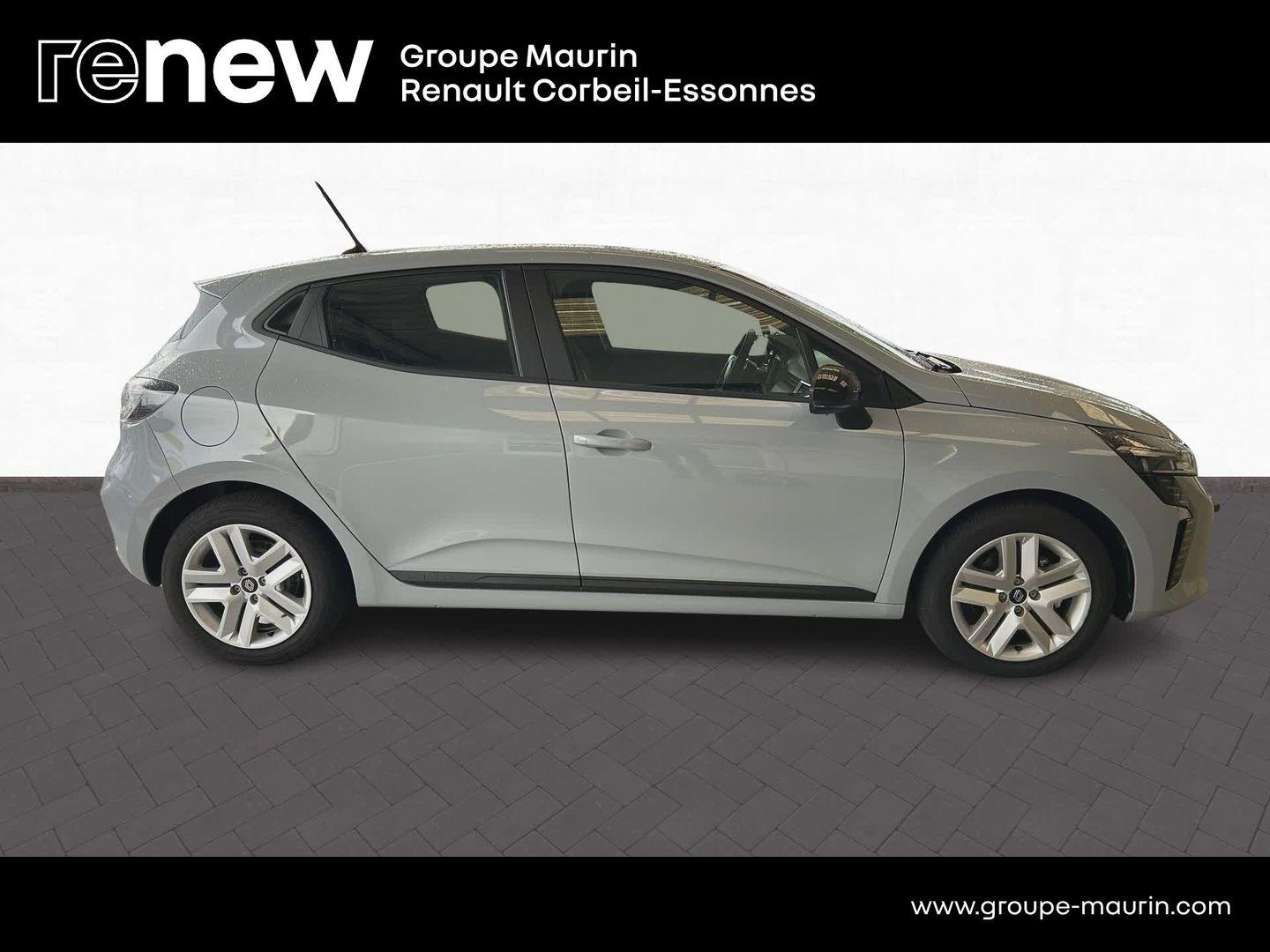 RENAULT Clio 1.5 dCi 100ch Evolution - 25 - Photo 4