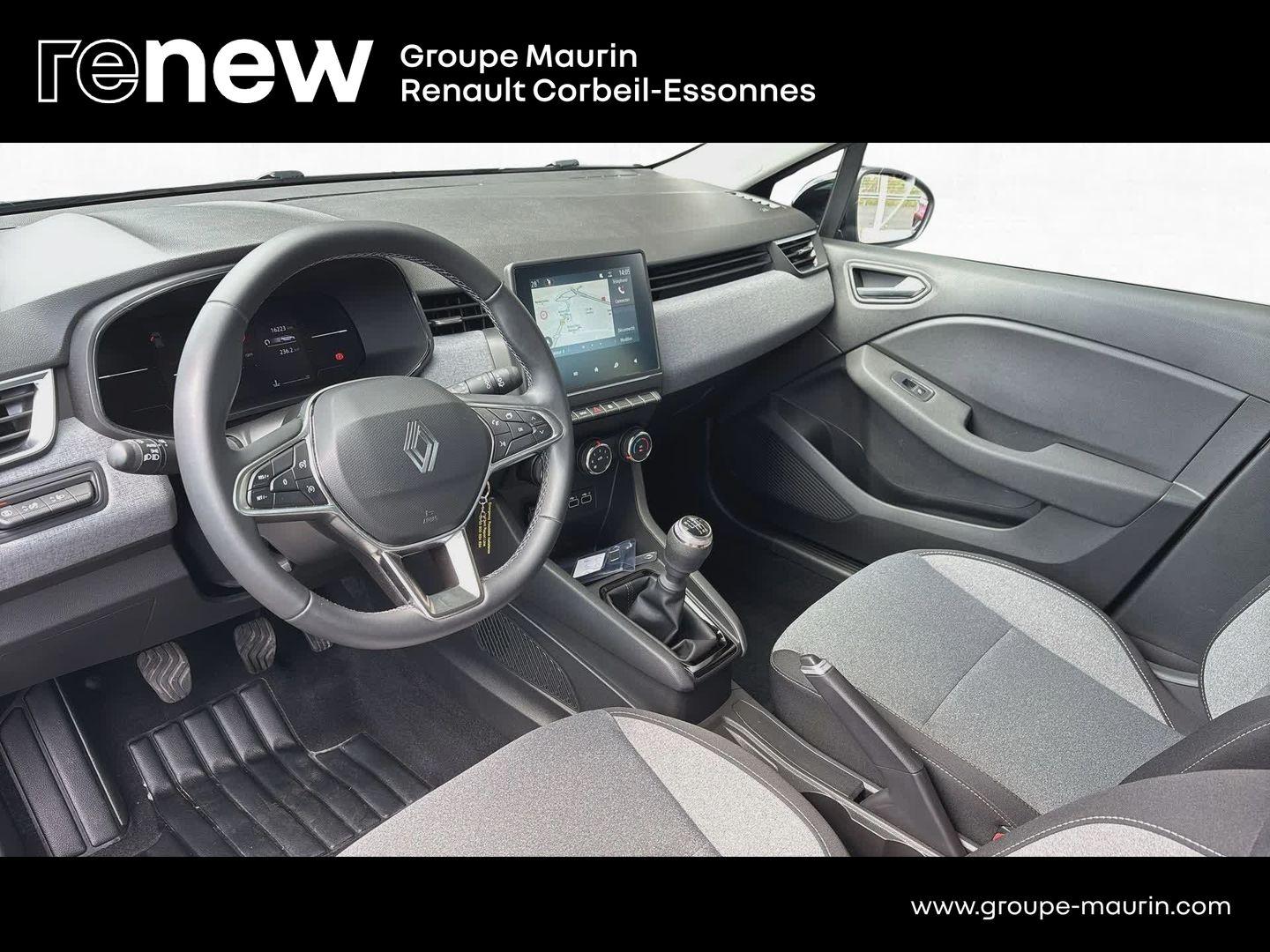 RENAULT Clio 1.5 dCi 100ch Evolution - 25 - Photo 9