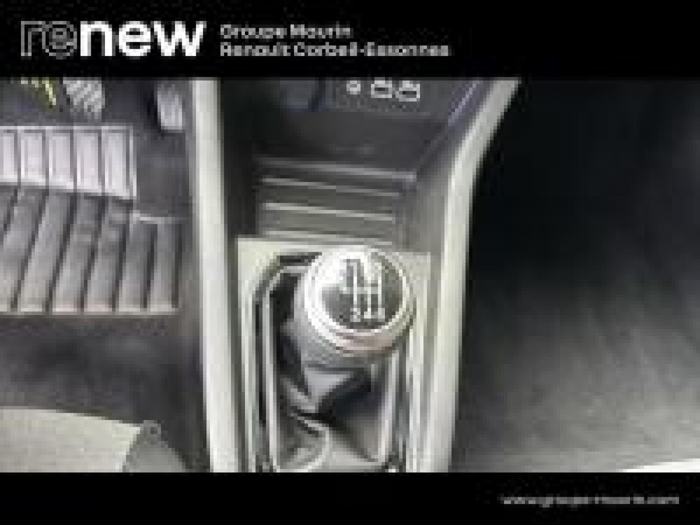 RENAULT Clio 1.5 dCi 100ch Evolution - 25 - Photo 22