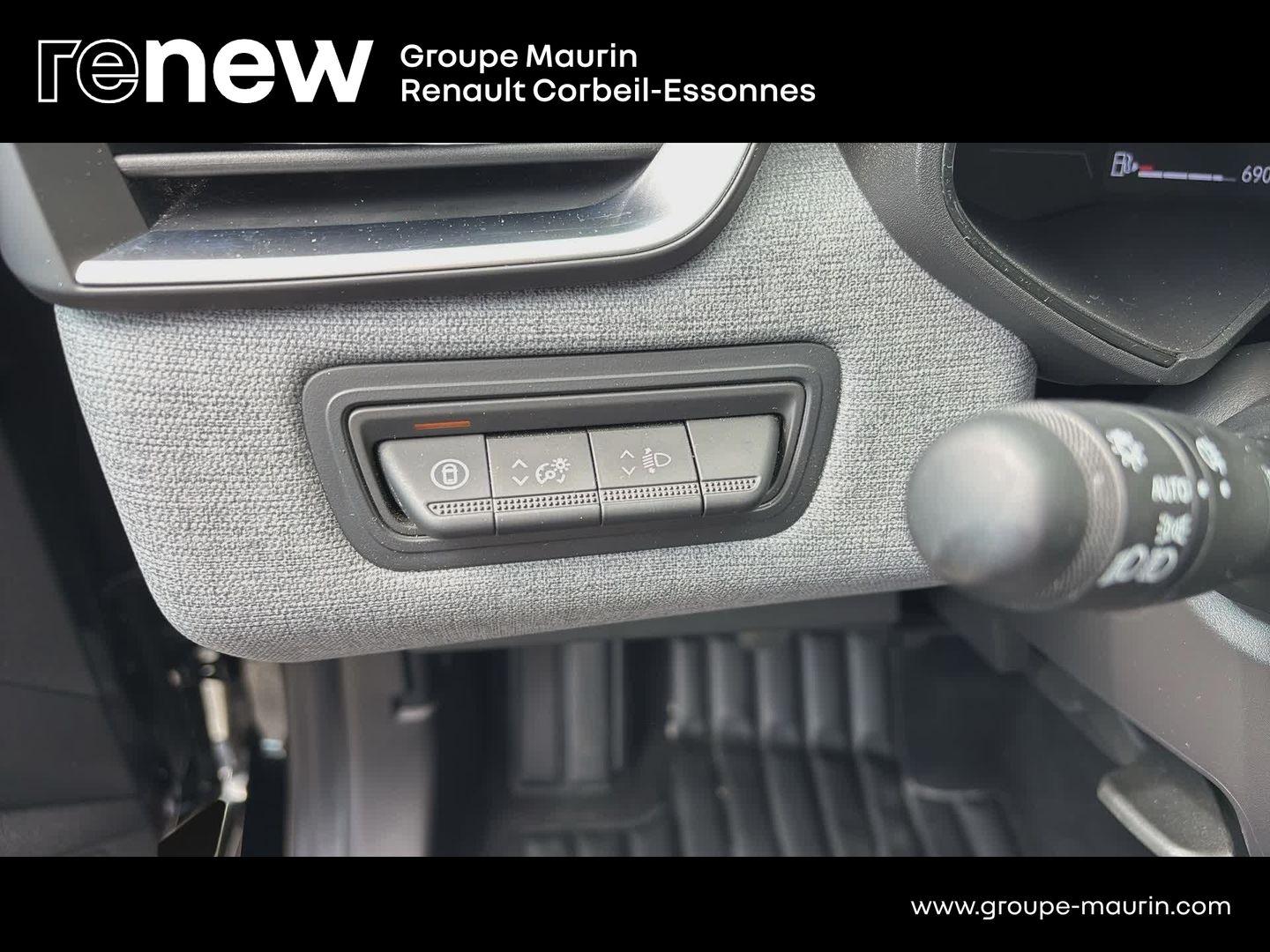 RENAULT Clio 1.5 dCi 100ch Evolution - 25 - Photo 18