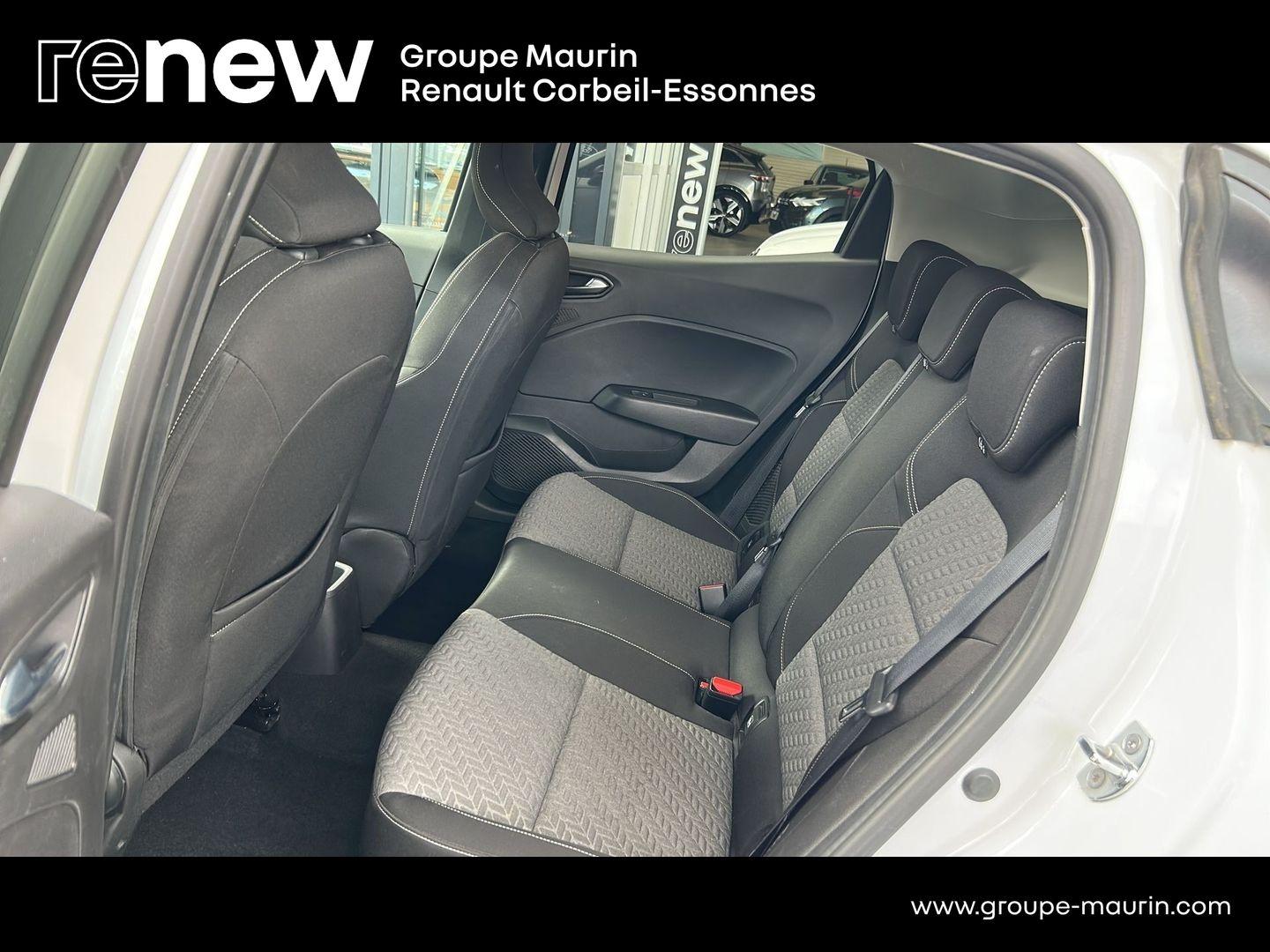 RENAULT Clio 1.6 E-Tech hybride 145ch Evolution - Photo 12