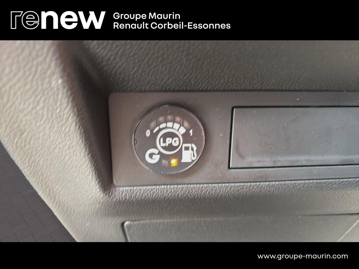 RENAULT Captur 1.0 Eco-G 100ch Evolution - Photo 20