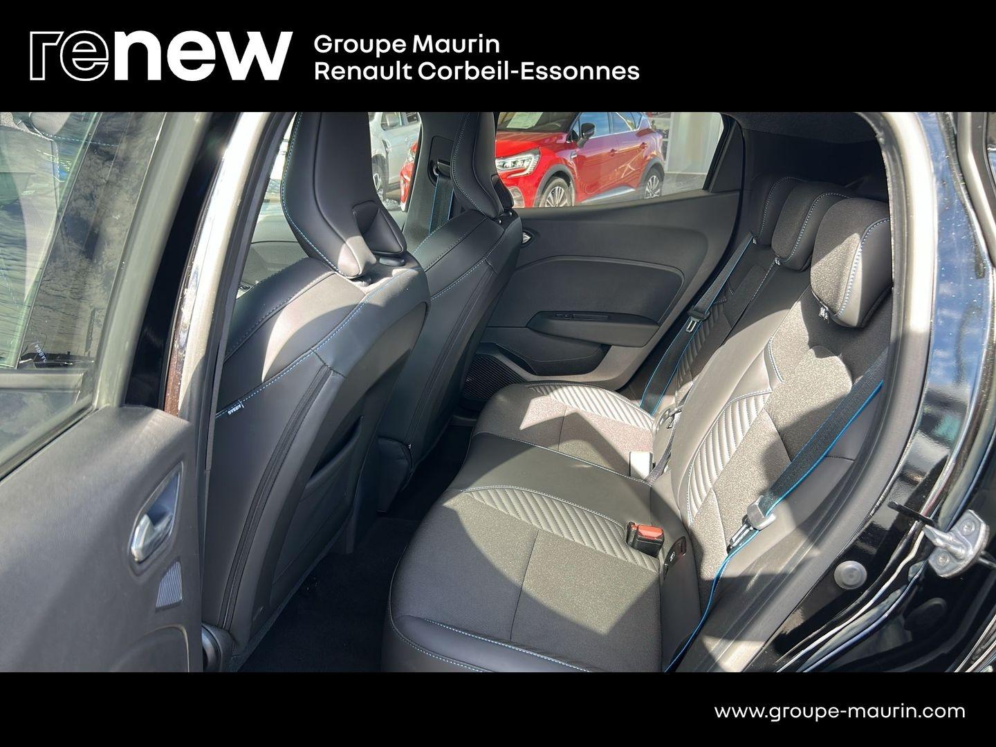 RENAULT Clio 1.0 TCe 90ch esprit Alpine - 25 - Photo 39