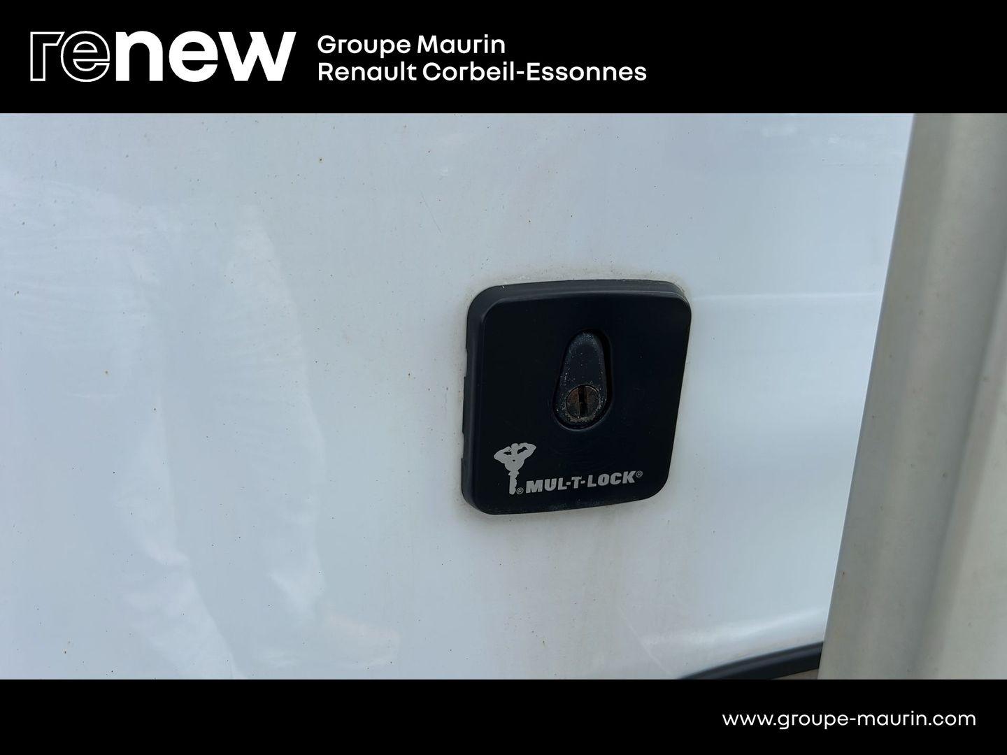 RENAULT Master Fg F3500 L3H2 2.3 dCi 135ch Grand Confort E6 - Photo 10