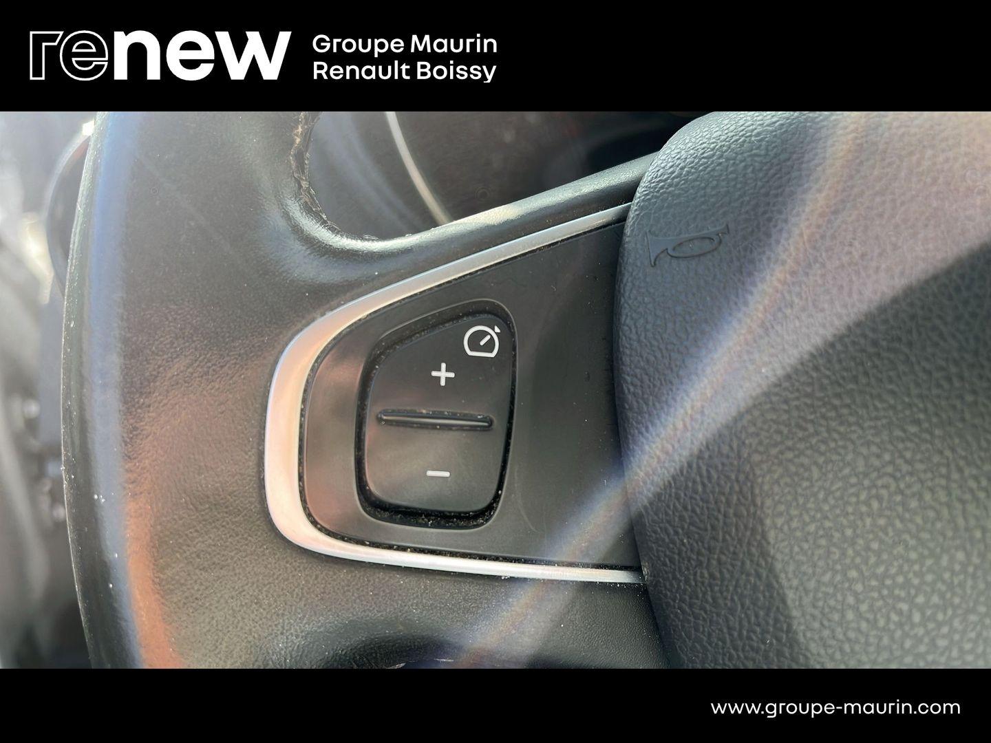 RENAULT Captur 1.3 TCe 150ch FAP Intens EDC - Photo 25
