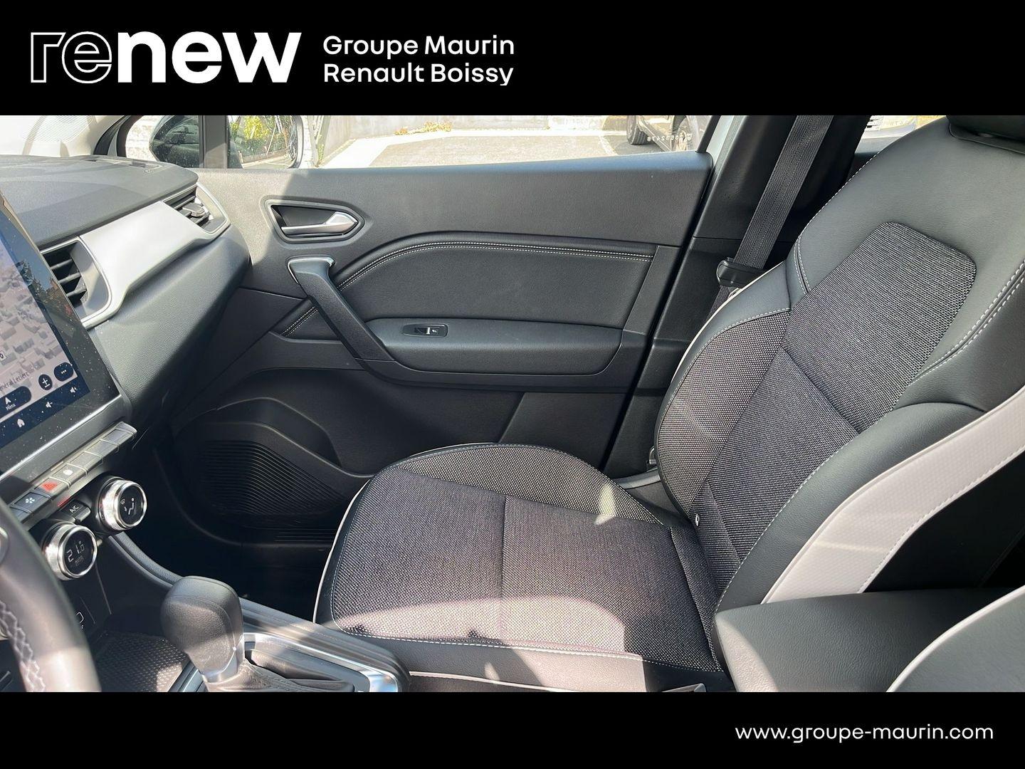 RENAULT Captur 1.6 E-Tech hybride 145ch Techno Fast Track - Photo 29