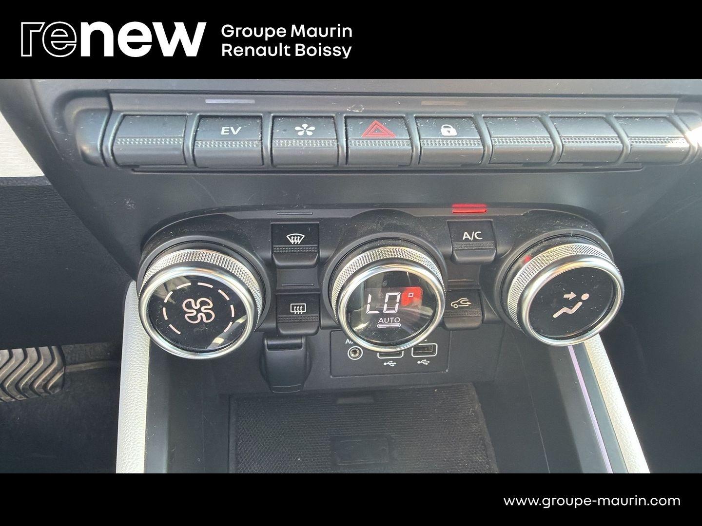 RENAULT Clio 1.6 E-Tech 140ch Intens -21 - Photo 25