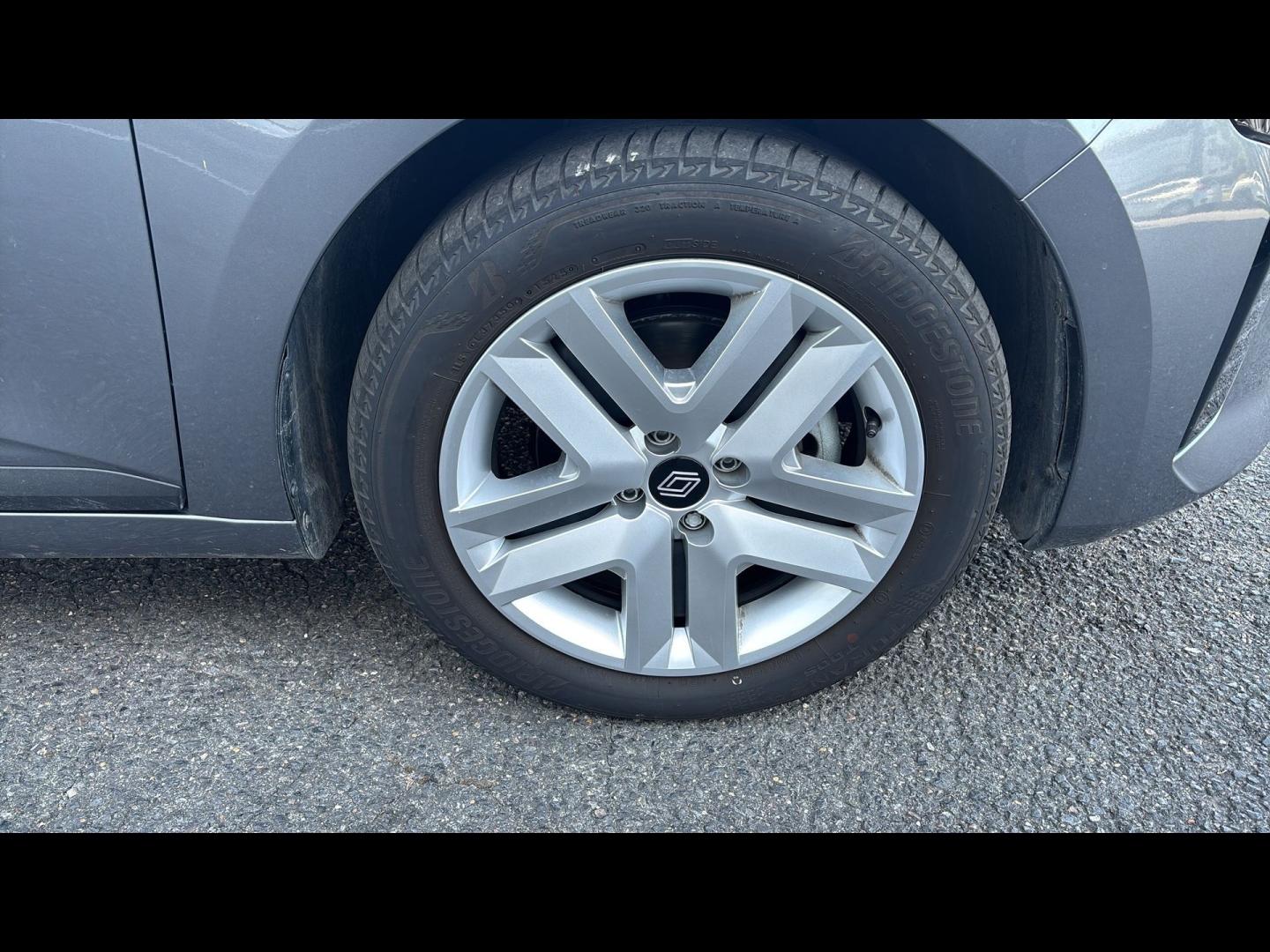 RENAULT Clio 1.6 E-Tech 145ch full hybrid Evolution - 25b - Photo 4