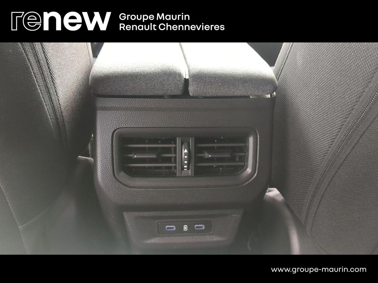 RENAULT Austral 1.2 E-Tech full hybrid 200ch Evolution - 26 - Photo 12