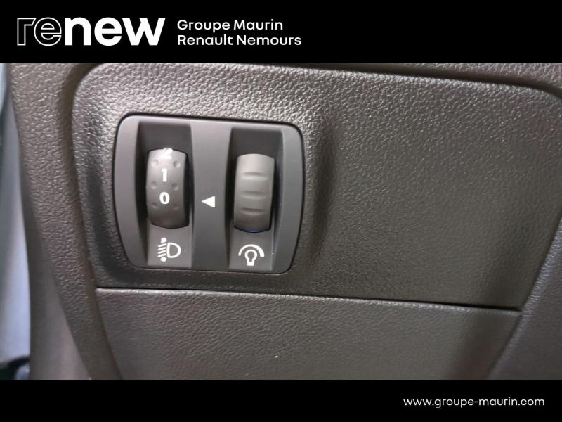 RENAULT Megane d’occasion à vendre à PROVINS chez DPL - BRIARD AUTOMOBILE (Photo 20)