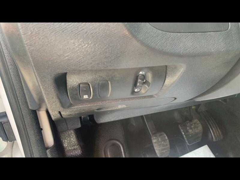 RENAULT Kangoo Express VUL d’occasion à vendre à PROVINS chez DPL - BRIARD AUTOMOBILE (Photo 11)